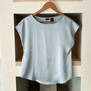 Ellie Tahari baby blue shirt
